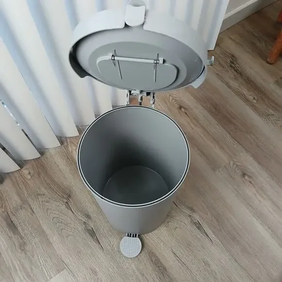 Modkat Litter Keeper + Scoop plastic waste disposal pail bamboo charcoal filter - Picture 3 of 17